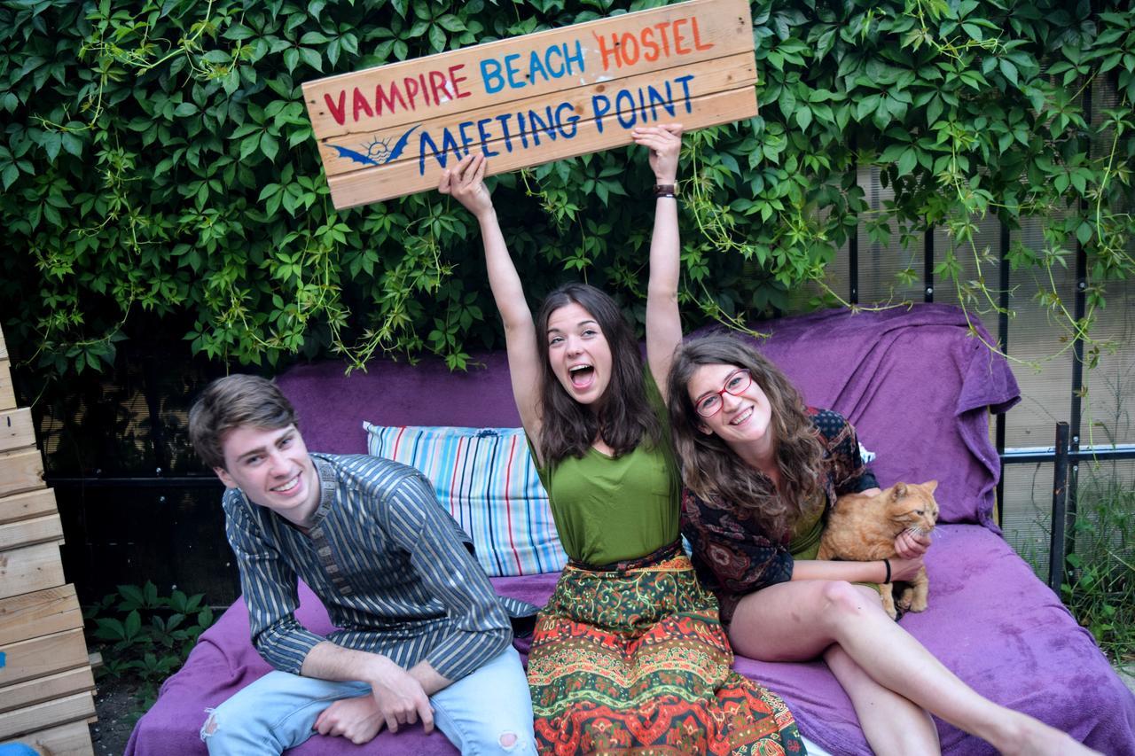 Vampire Beach Hostel Vama Veche Kültér fotó