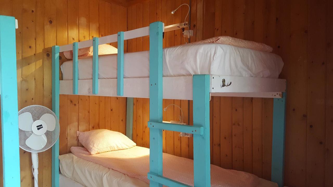 Vampire Beach Hostel Vama Veche Kültér fotó