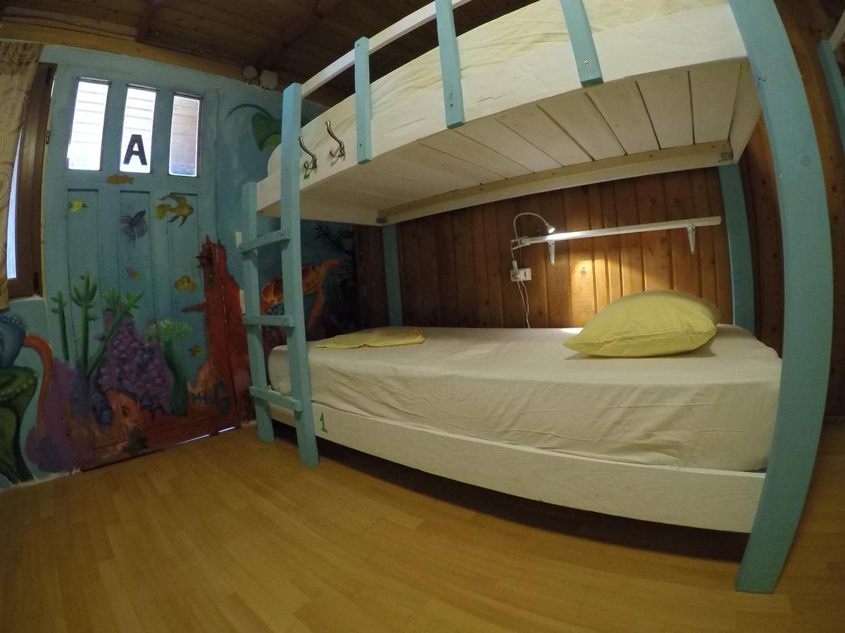 Vampire Beach Hostel Vama Veche Kültér fotó